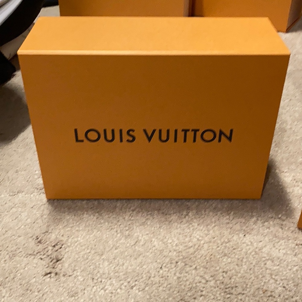 Louis Vuitton box med